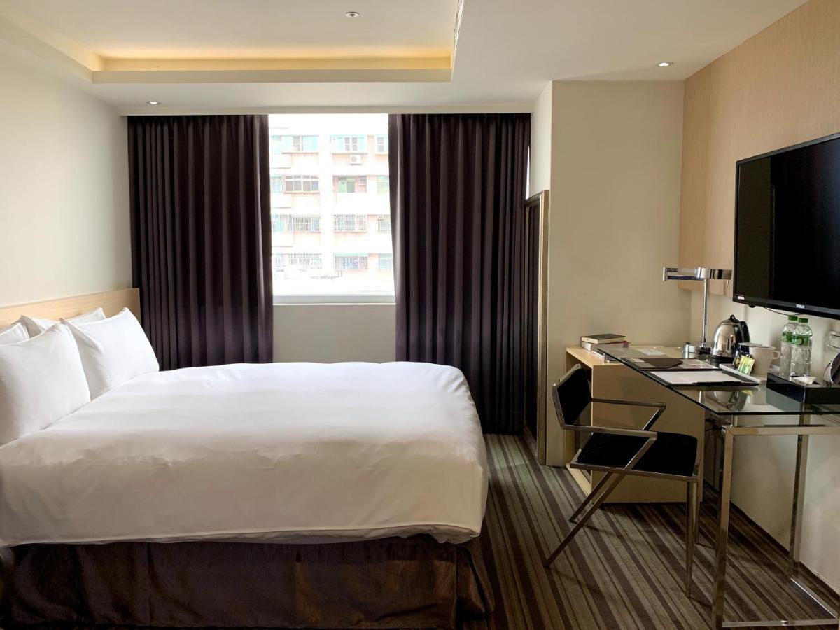 De Reve Express Hotel Chiayi City Exterior photo