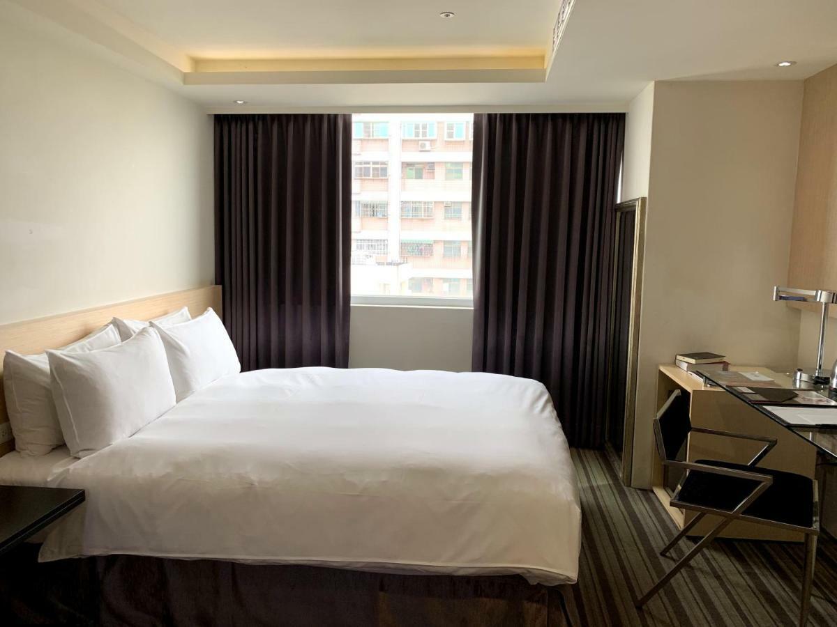 De Reve Express Hotel Chiayi City Exterior photo