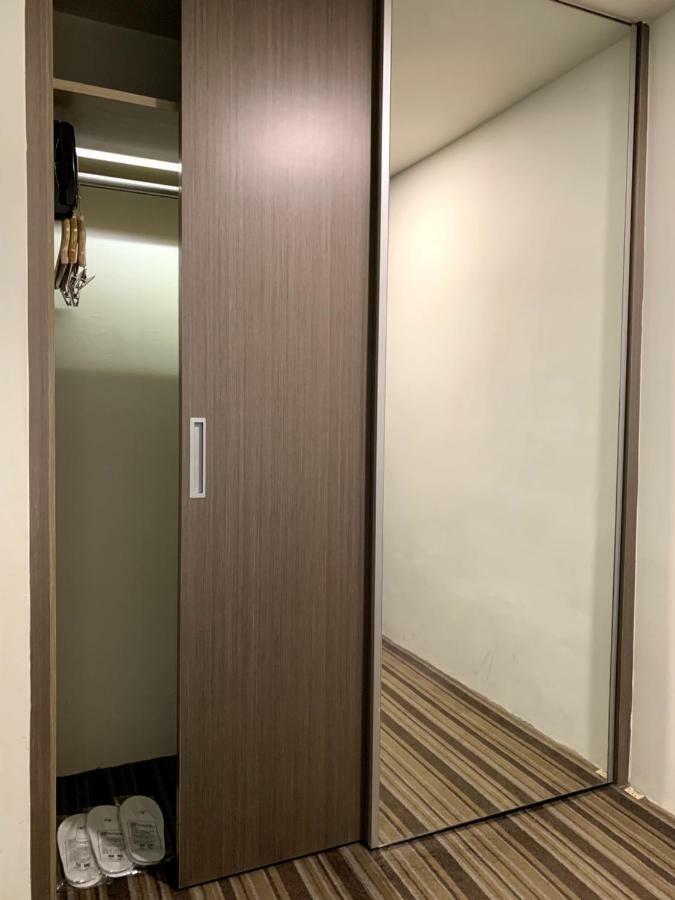 De Reve Express Hotel Chiayi City Exterior photo